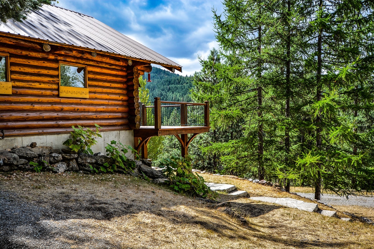 Set an out of office notification while you're on vacation