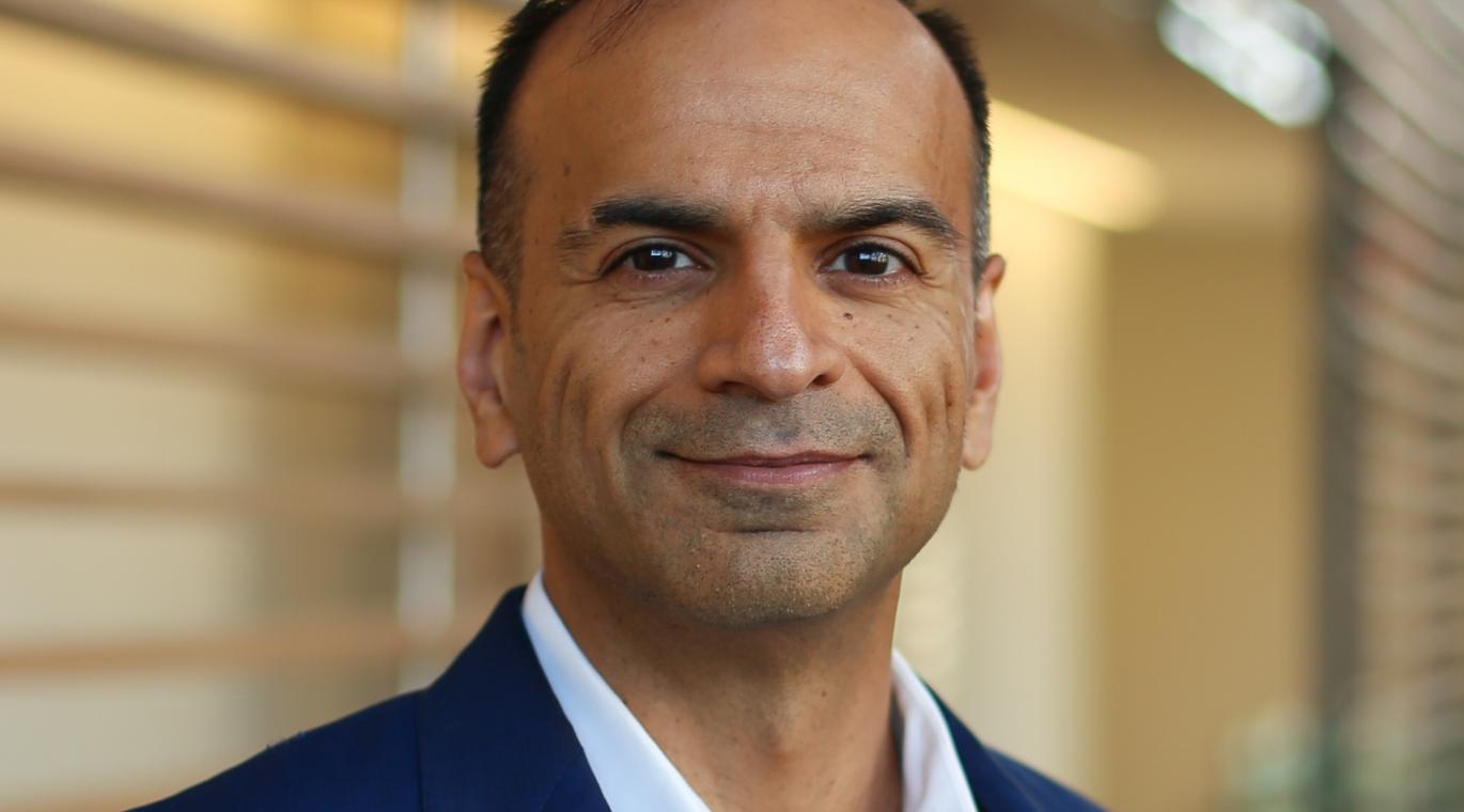 Dr. Amer Johri's headshot
