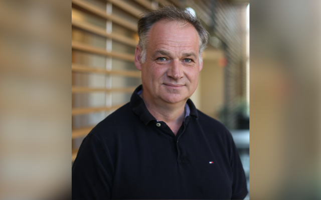 Dr. Neil Renwick's headshot